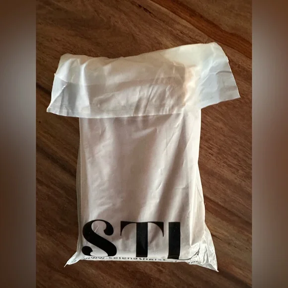 Selena The Label crossbody bag pink phone pocket money/change credit card pocket - Picture 4 of 16